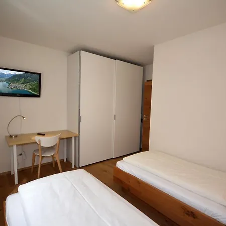 Zell Exclusive By In One