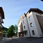 Zell Exclusive By In One Apartment *