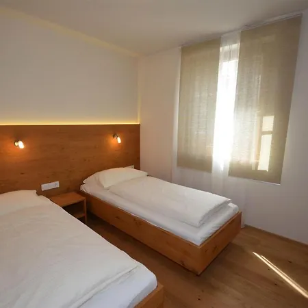 Zell Exclusive By In One צל-אם-זי